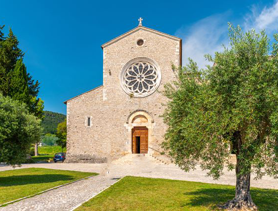 A lezione di disegno in Abbazia