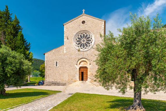 A lezione di disegno in Abbazia